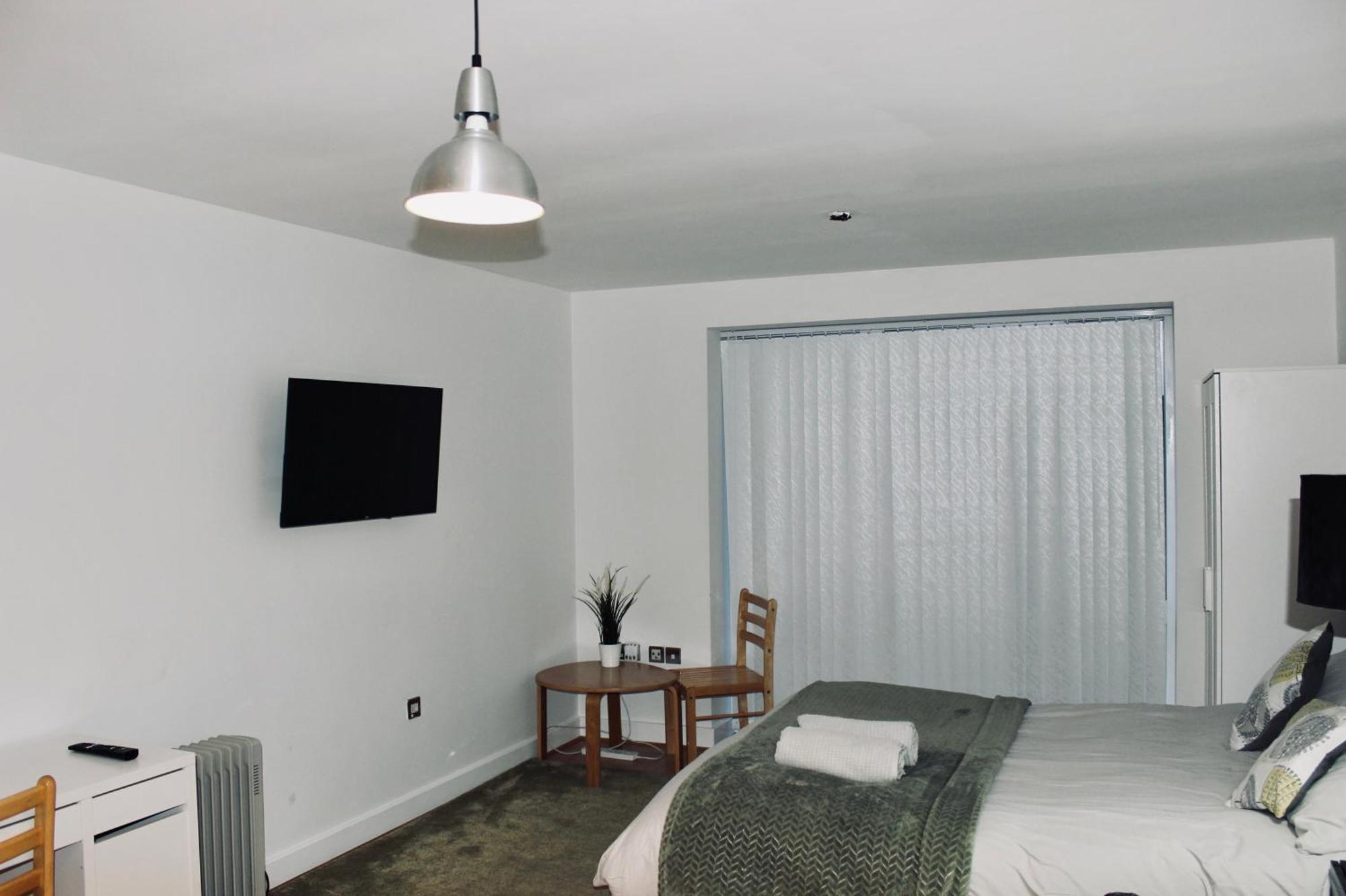 Modern City Central Studio Apt Birmingham Bagian luar foto